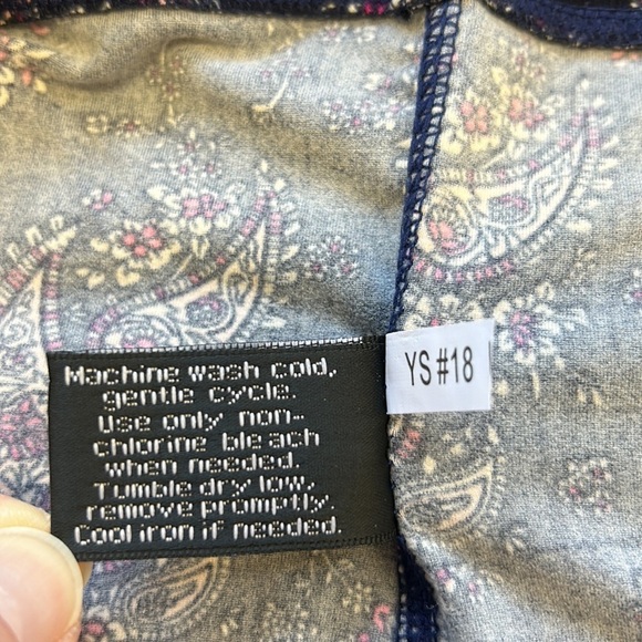 Lildy | Paisley Floral Super Soft Leggings‎ Capri High Waisted Navy/Pink … - Picture 7 of 7